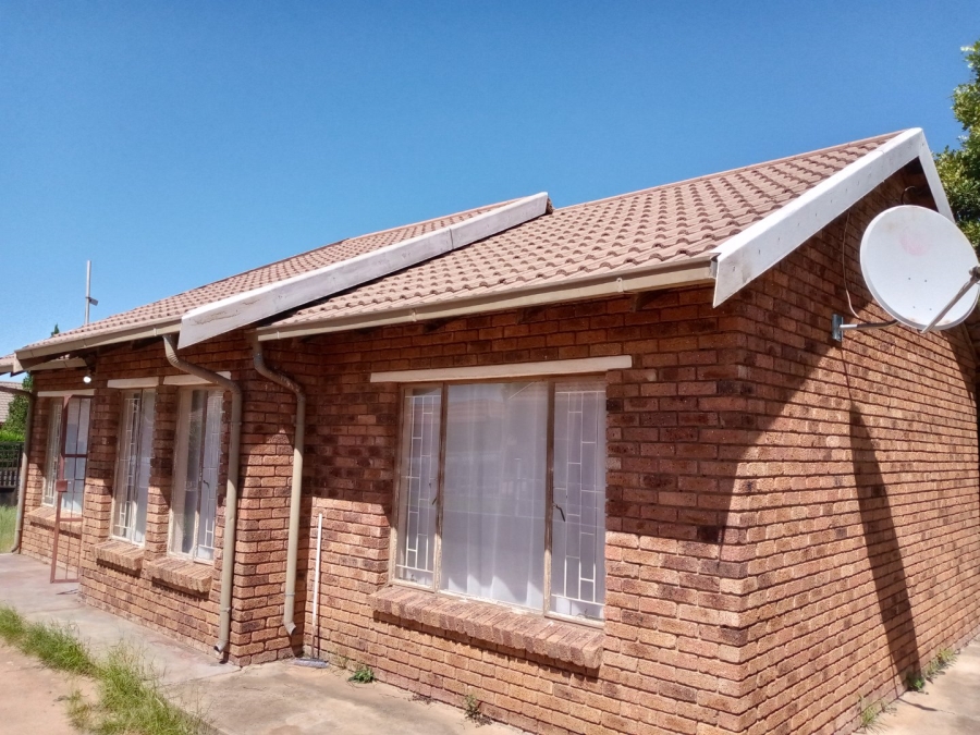 To Let  Bedroom Property for Rent in Mmabatho Unit 15 North West